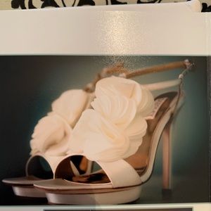 Badgley Mischka candlelight white heels size 8.5